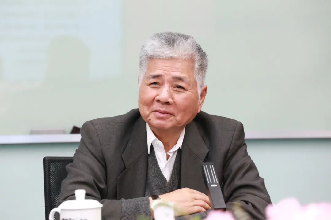 與時(shí)俱進(jìn)·知己知彼·創(chuàng)新發(fā)展丨董事長楊勛先生蒞臨常宏集團(tuán)視察指導(dǎo)工作