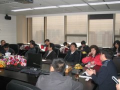 香港媒體河北訪問團(tuán)參觀考察常宏裝飾公司