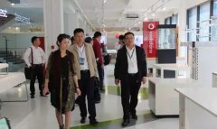 常宏動(dòng)態(tài)|鄭州裝飾協(xié)會(huì)多家企業(yè)領(lǐng)導(dǎo)到常宏裝飾參觀交流